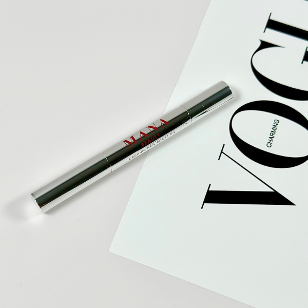 MANA BEAUTY.LAB Cuticle Oil in Luxury Packaging